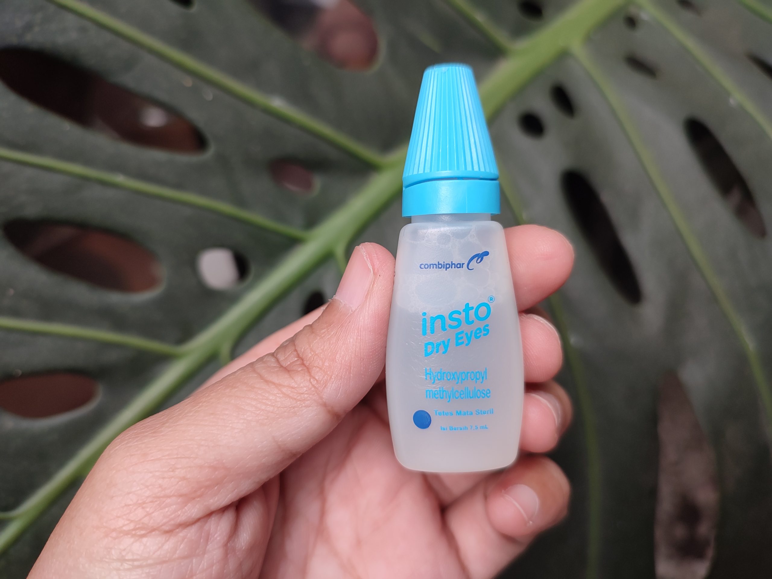 Solusi Mata Kering untuk Pengguna Gadget Insto Dry Eyes